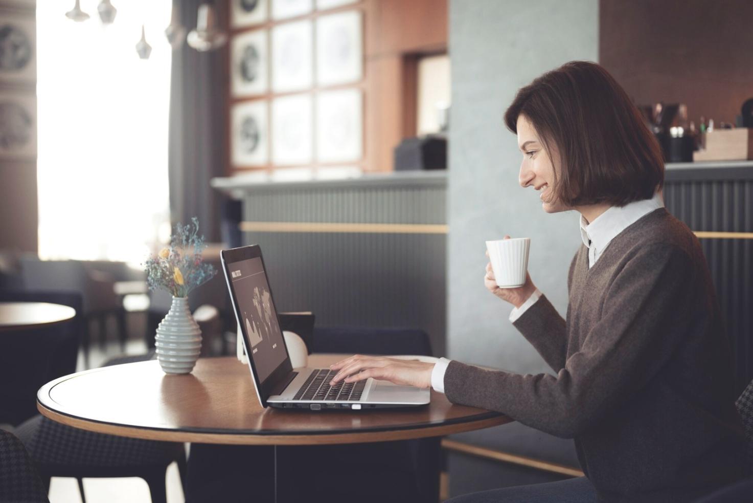 Ressources pédagogiques et support continu pour apprentissage financier durable